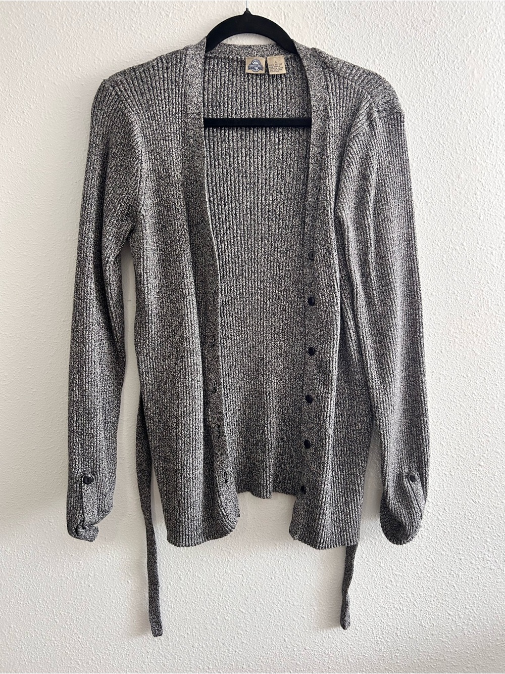 Women's Gray Ribbed Button-Front Cardigan Sweater